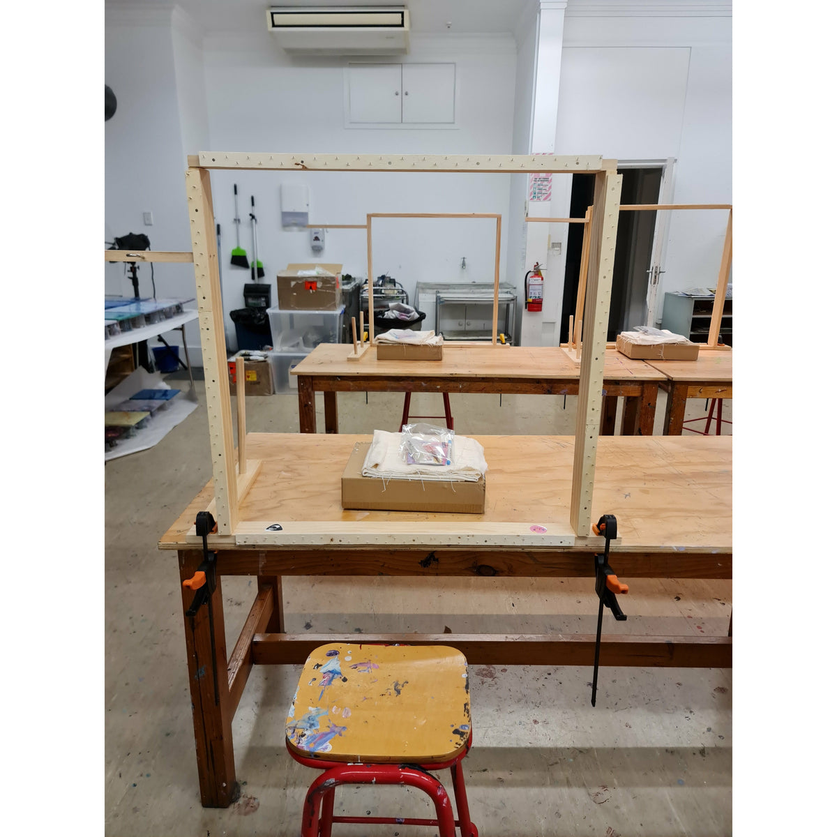 Rug Tufting Session - 90cm x 90cm Tufting Frame (4hrs)