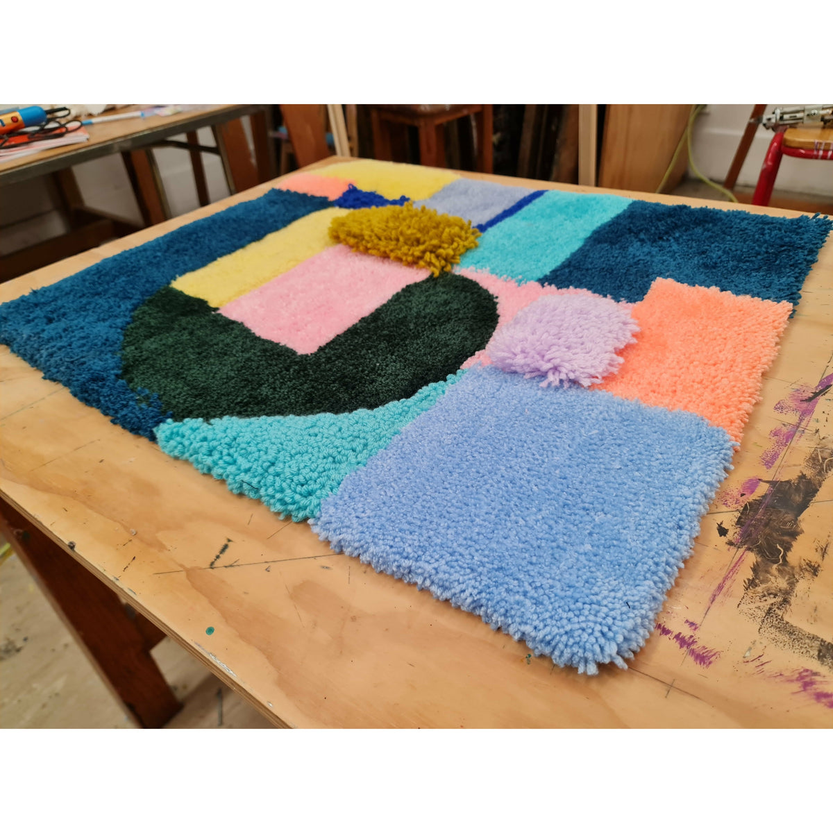 Rug Tufting Session - 90cm x 90cm Tufting Frame (4hrs)