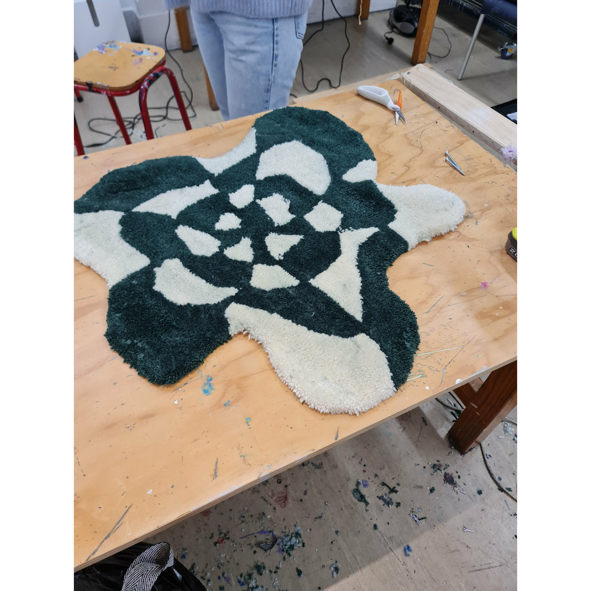 Rug Carving and Backing Session - 90cm x 90cm Rug (3-4hrs)