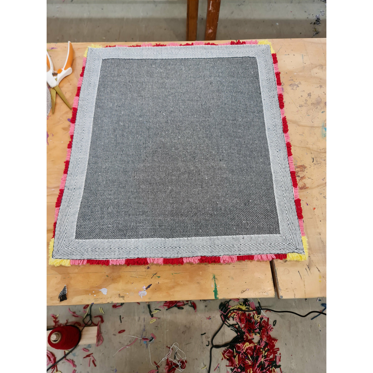 Rug Tufting Session (Just Tuftng)- 50cm x 50cm Tufting Frame (3hrs)