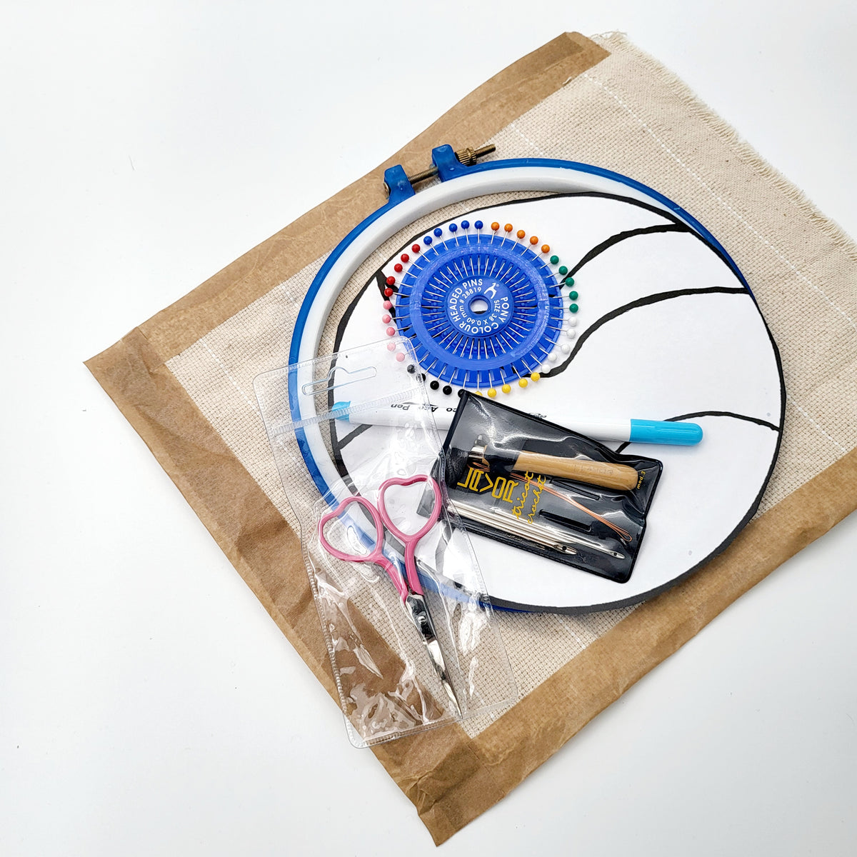 Introduction to Punch Needling kit - Lavor Punch Needle