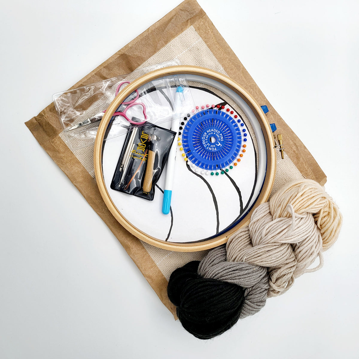 Introduction to Punch Needling kit - Lavor Punch Needle