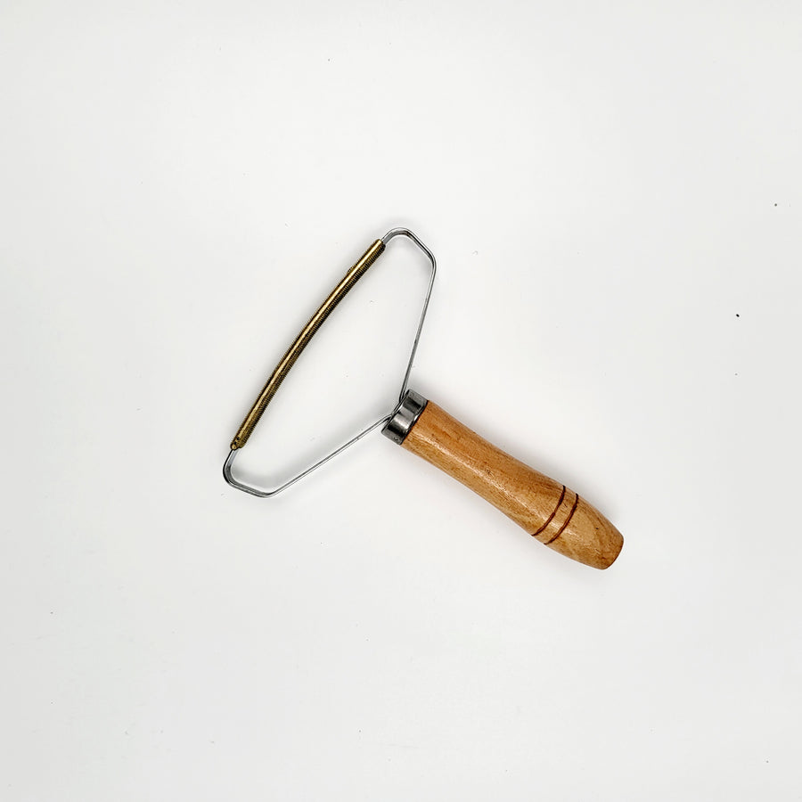 Wooden Lint Remover — Tufting & Rug Carving Clean-Up Tool