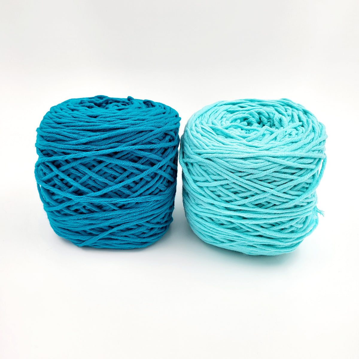 EFFY Acrylic and Cotton Yarn- 200gm Cakes/ Cones