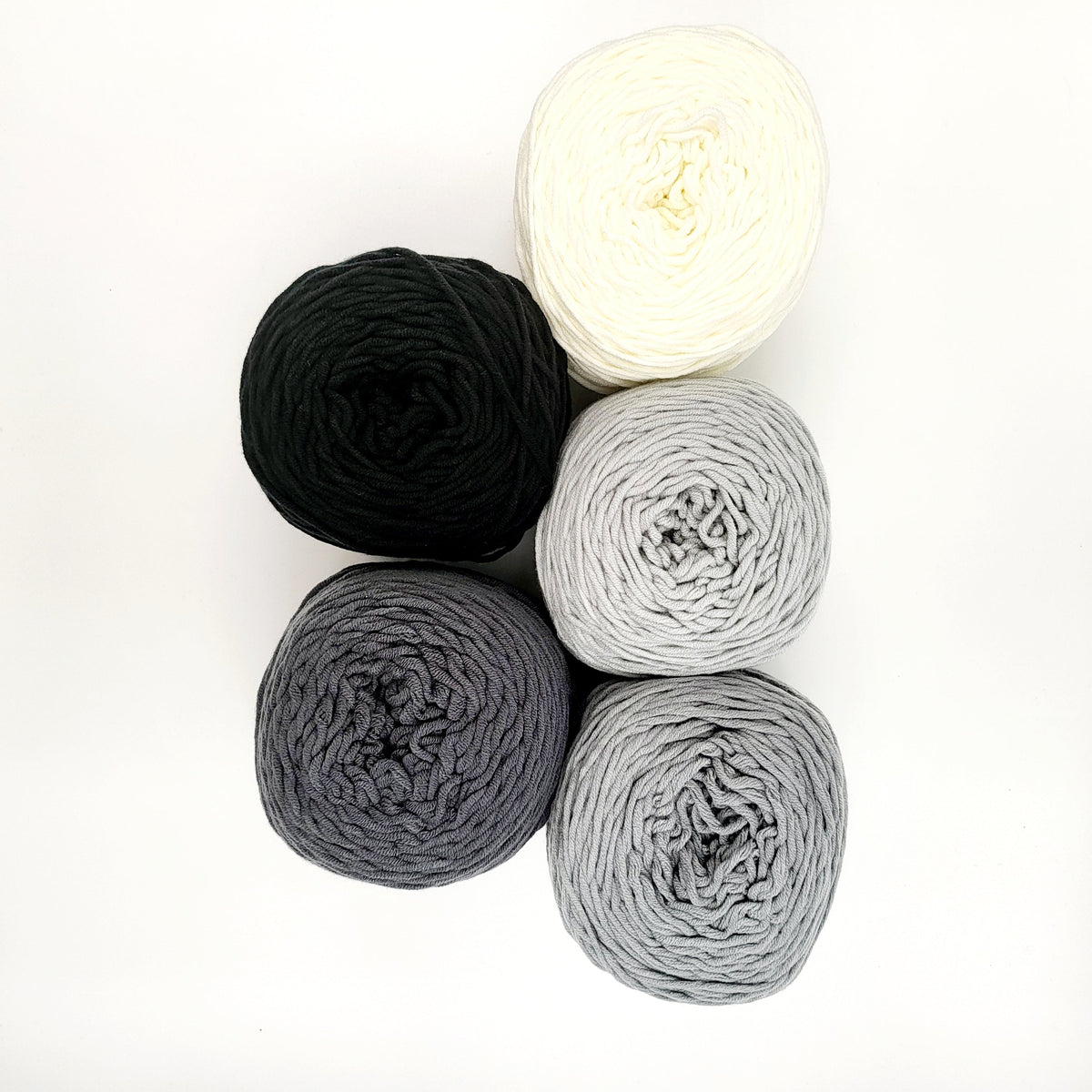 EFFY Chunky Cotton Acrylic Yarn Bundles! Inspiration awaits!