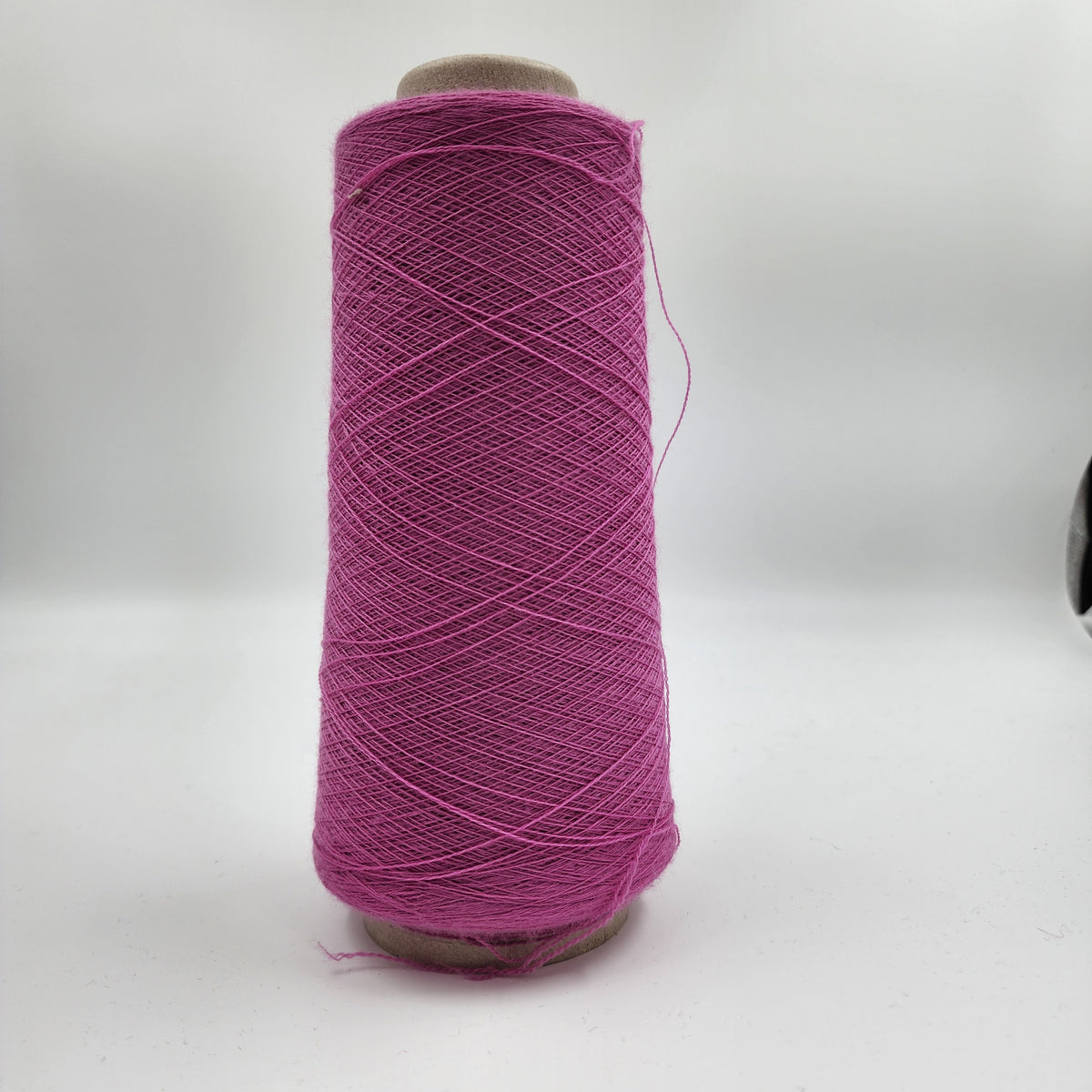 Very Fine New Zealand Merino Rug Wool on Cones