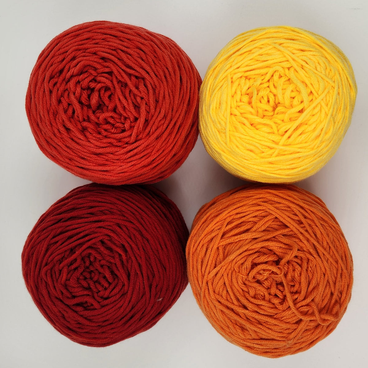 EFFY Acrylic and Cotton Yarn- 200gm Cakes/ Cones