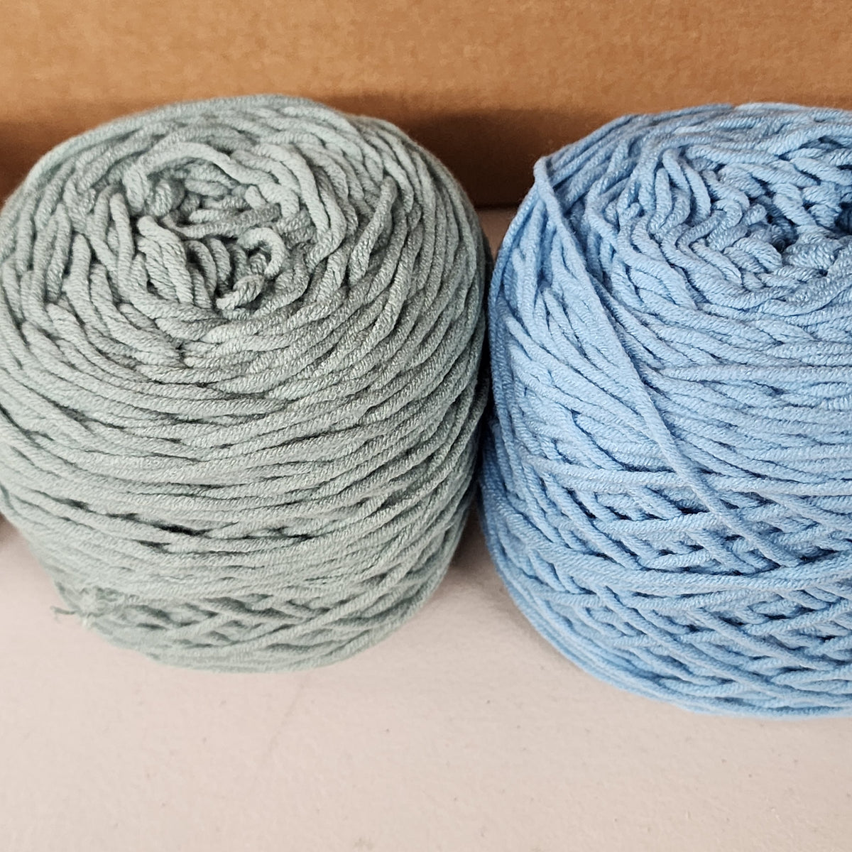 EFFY Acrylic and Cotton Yarn- 200gm Cakes/ Cones