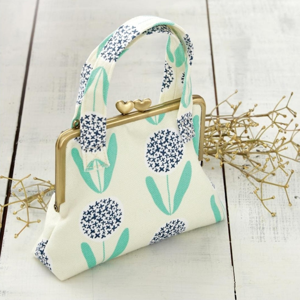 Heart Clasp Purse Sewing Kit