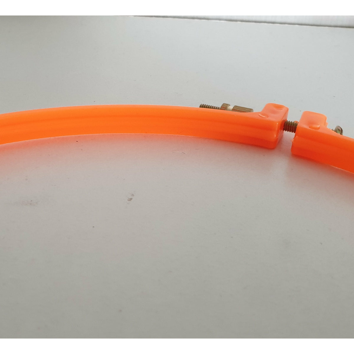 Non Slip plastic hoop with male and female grooves - Punch Needle Supplies NZ